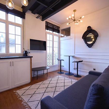 Un Studio Cosy Au Coeur De Paris 17 Batignolles , Monceau ภายนอก รูปภาพ