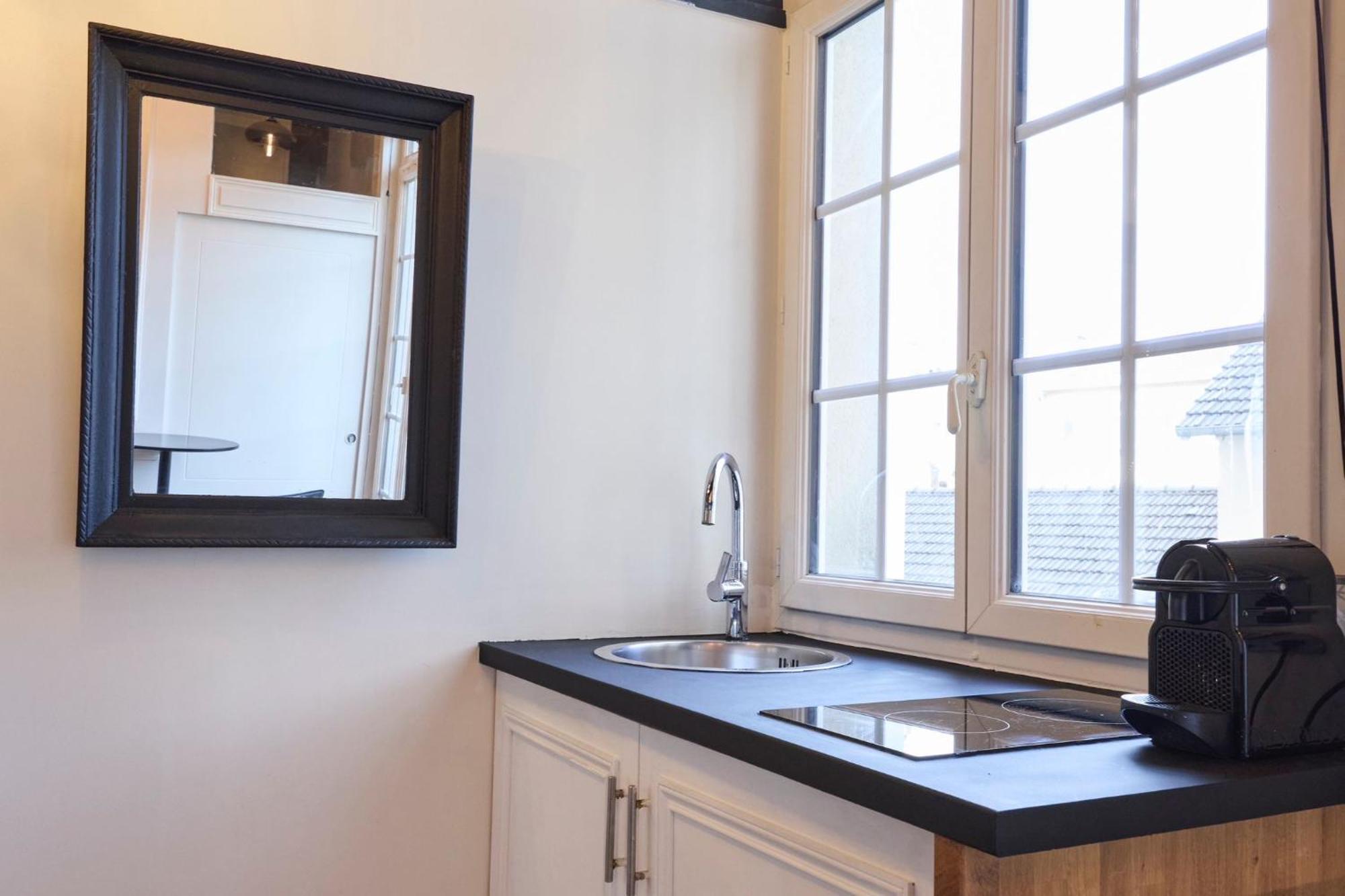Un Studio Cosy Au Coeur De Paris 17 Batignolles , Monceau ภายนอก รูปภาพ