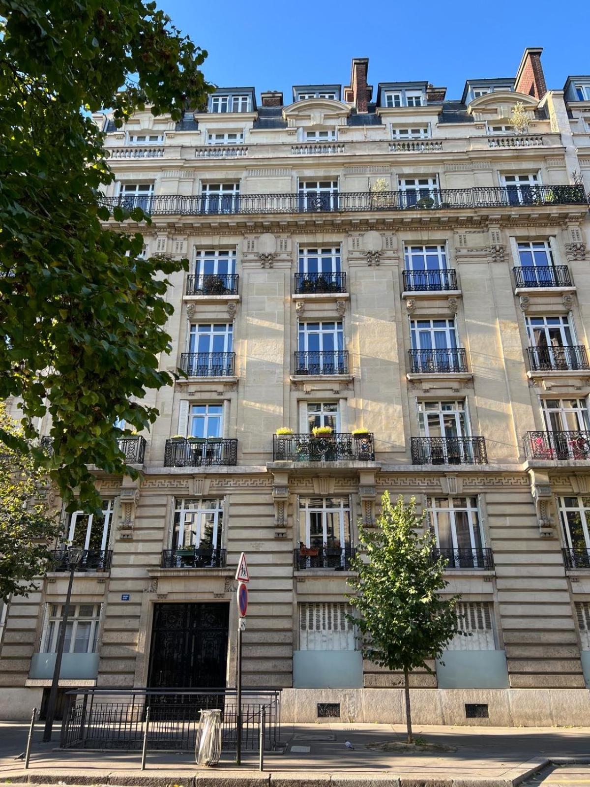 Un Studio Cosy Au Coeur De Paris 17 Batignolles , Monceau ภายนอก รูปภาพ